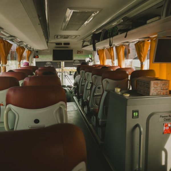 Een touringcar zorgt voor een extra comfortabele reis